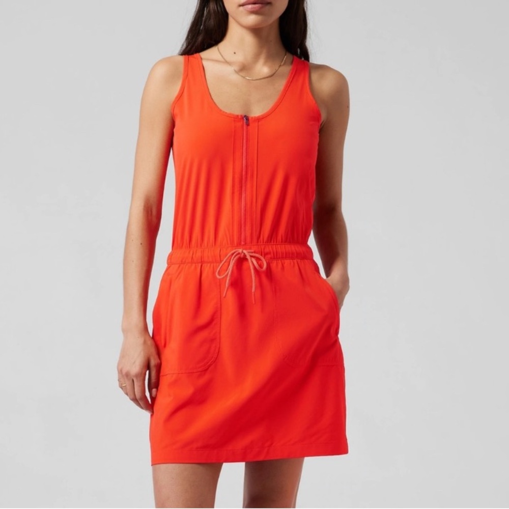 Athleta Expedition Dress with Undershorts Size 4 Orange